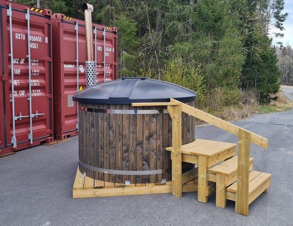 PW-SPA kylpytynnyri/palju, 40 kW + alusta ja portaat - vm.2025 (kerran t&auml;ytetty/l&auml;mmitetty)